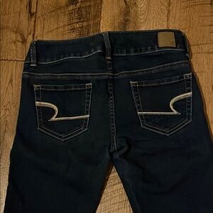 American eagle size 2 artist Jean capris